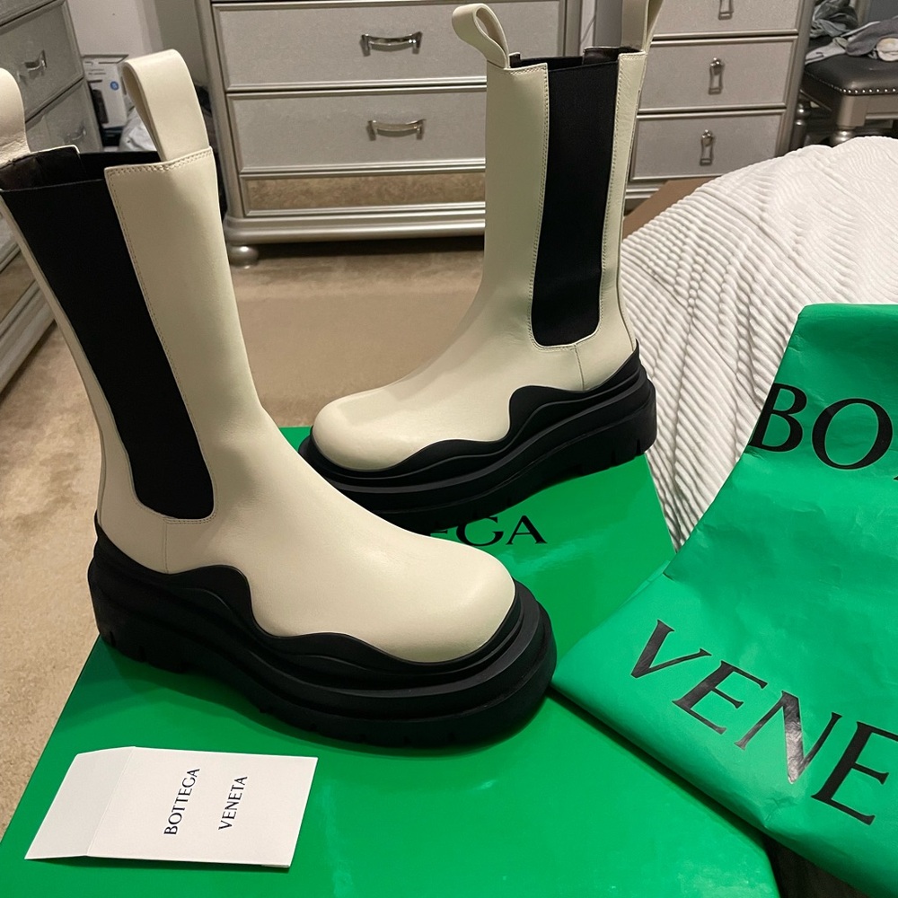 Bottega Veneta boots size 36